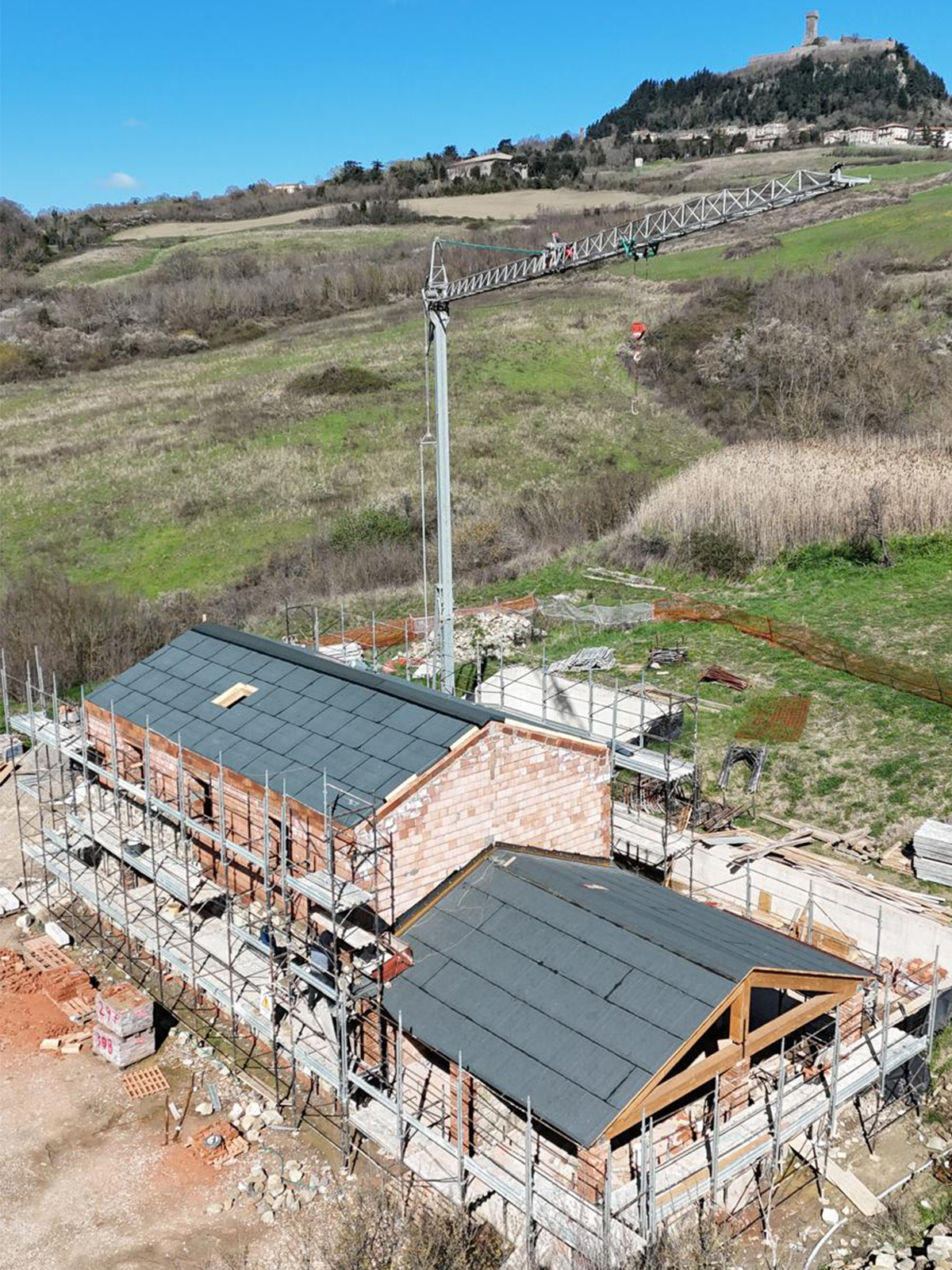 Radicofani_cantiere nuova copertura in legno
